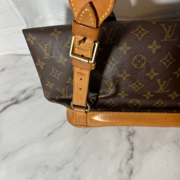 GUC Louis Vuitton Monogram Montsouris MM Backpack - Picture 11 of 13
